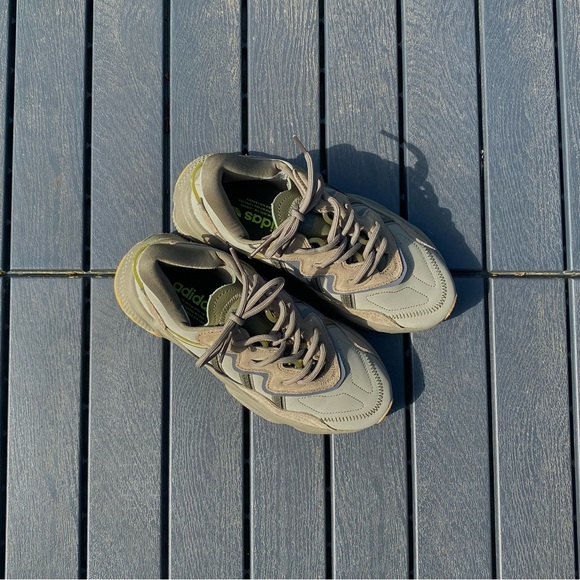 Adidas Oswego Trace Cargo (US 6.5) - Picture 2 of 4